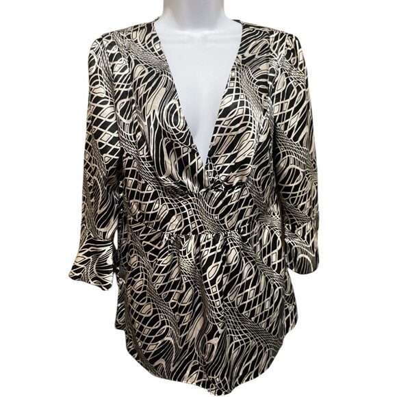 Moonlight Bay Tops - Moonlight Babydoll Top M Black White Geometric 3/4 Bell Sleeve Whimseygoth